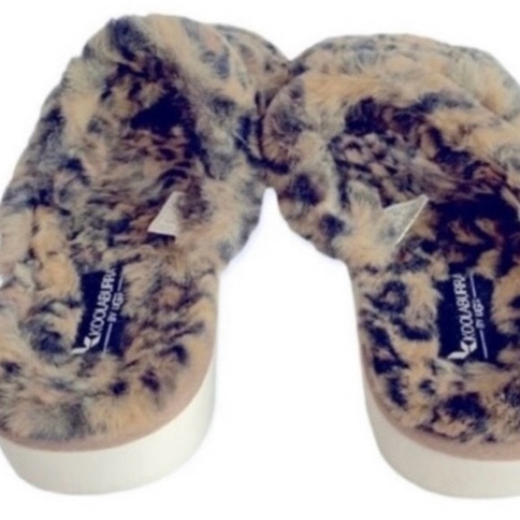 Koolaburra by UGG Leopard Print Fuzzy Slippers 10 - Picture 2 of 7